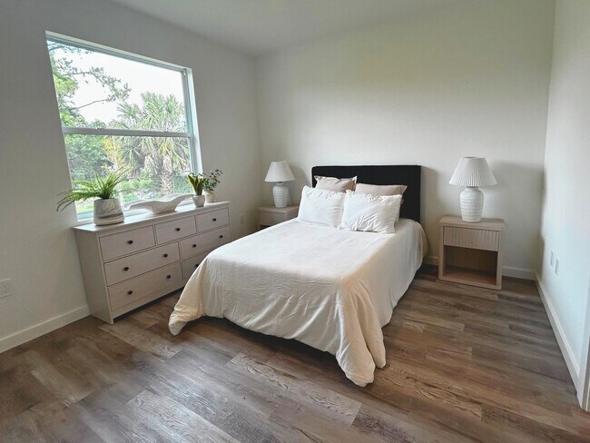 Building Photo - Modern Living Redefined: Luxury Duplexes i...