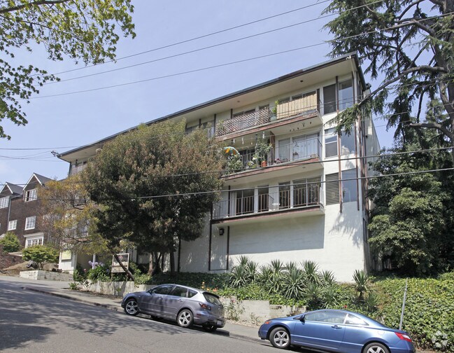 Building Photo - Vernon Gardens Apartments