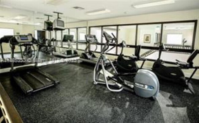 Building Photo - 10410 SW 157th Ct