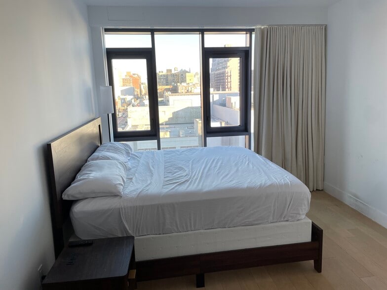 Building Photo - 11 Hancock Pl