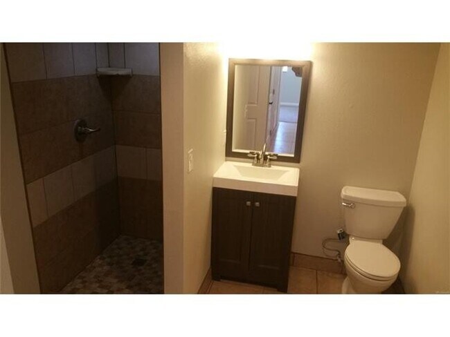 Building Photo - Newly Remodeled 3 Bed/2.5 Bath Duplex in Wheat Ridge