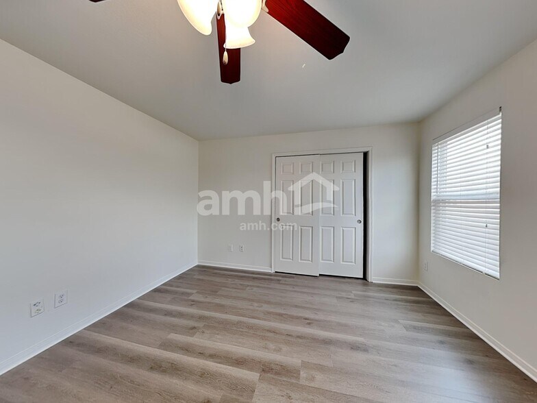 Building Photo - 16843 Blackberry Lily Ln