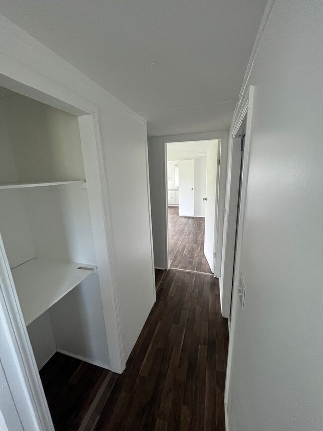 Building Photo - 2 BR, 2 BA single-wide in Pikeville *LAWN CARE INCLUDED*