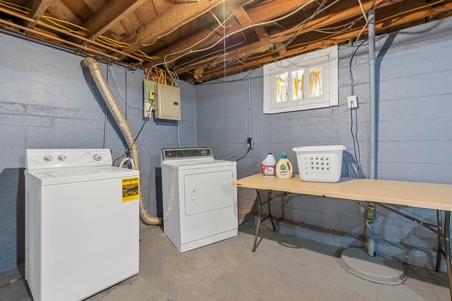 Building Photo - 6563 Julian Ave