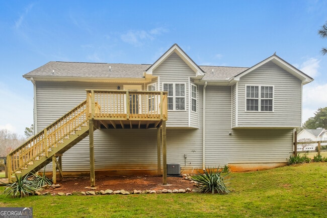 Building Photo - 34 Woodwind Dr