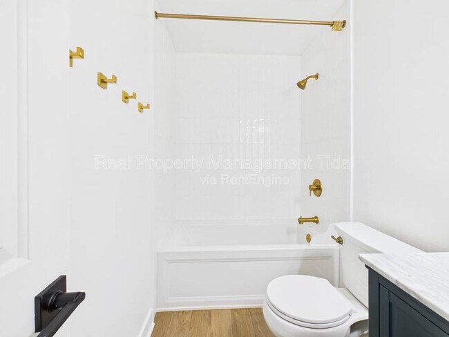 Building Photo - 236 Huntstree Pl