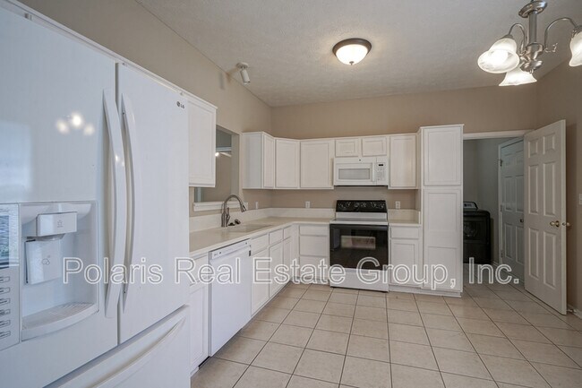 Building Photo - 4238 Sunshine Ave