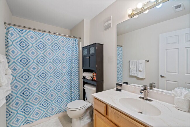 Building Photo - 501 Garrison Woods Dr