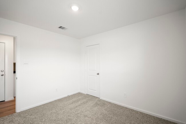 Building Photo - 12011 Curlin Dr