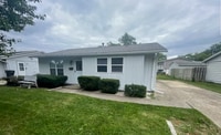 Building Photo - A/O School District! 3 bedroom, 1 bath