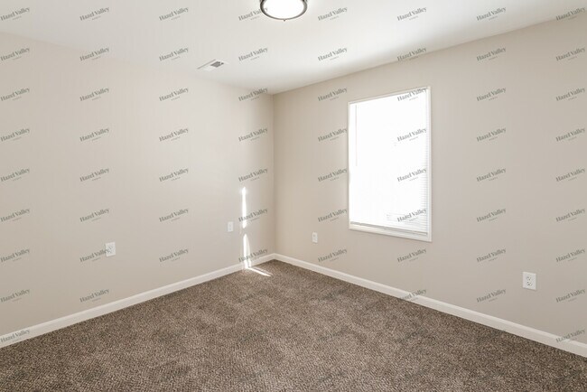 Building Photo - 1310 N Indian Ln