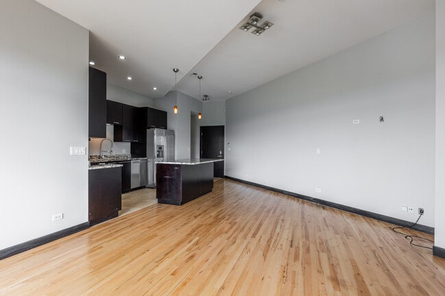 Building Photo - 2348 N Lister Ave