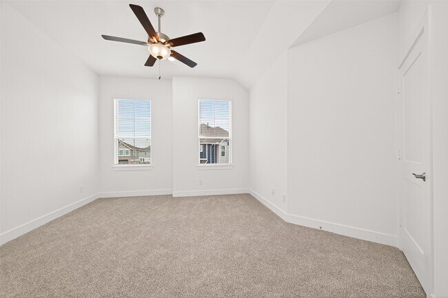 Building Photo - 21227 Teal Lovegrass Ln