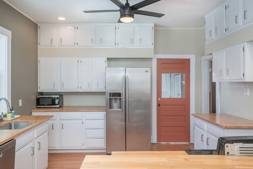 Building Photo - 515 West Mulberry Street