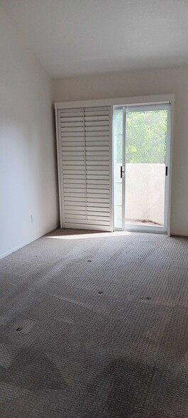 Building Photo - 24107 Del Monte Dr