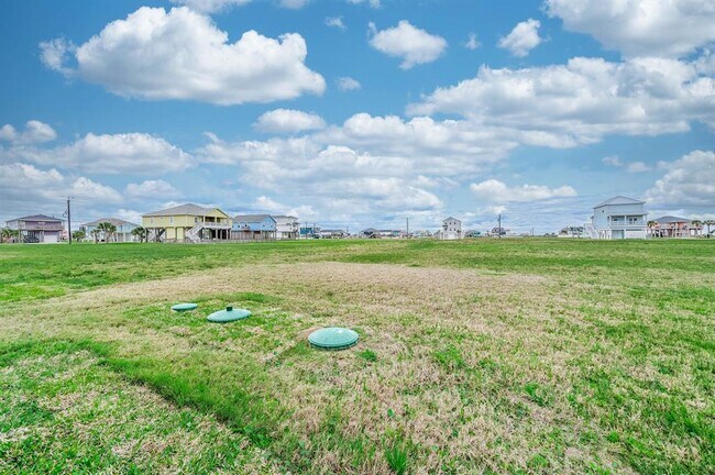 Building Photo - 4014 Mitote Dr