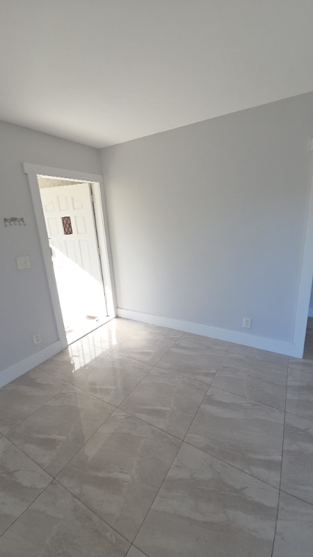 Building Photo - 5913 Lincoln St