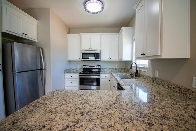 Building Photo - 1508 Avenue W