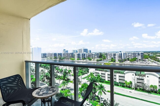 Building Photo - 2501 S Ocean Dr