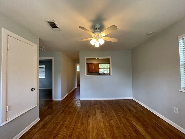 Building Photo - 5103 Delores Ave
