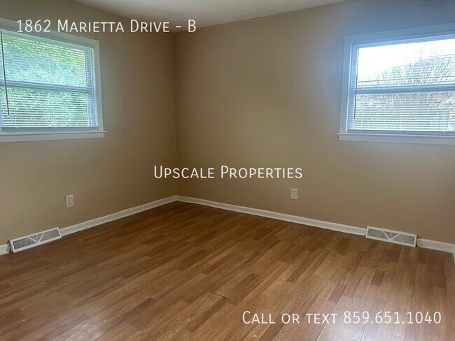 Building Photo - 1862 Marietta Dr