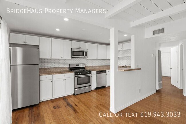 Building Photo - 4263 Mentone St