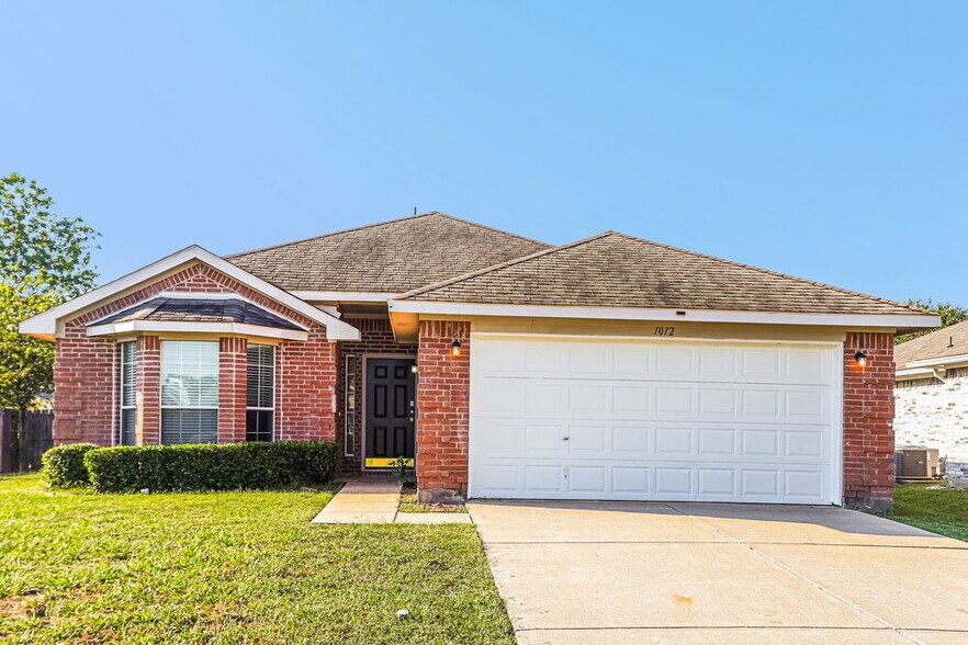 Primary Photo - 1012 James Donald Ln