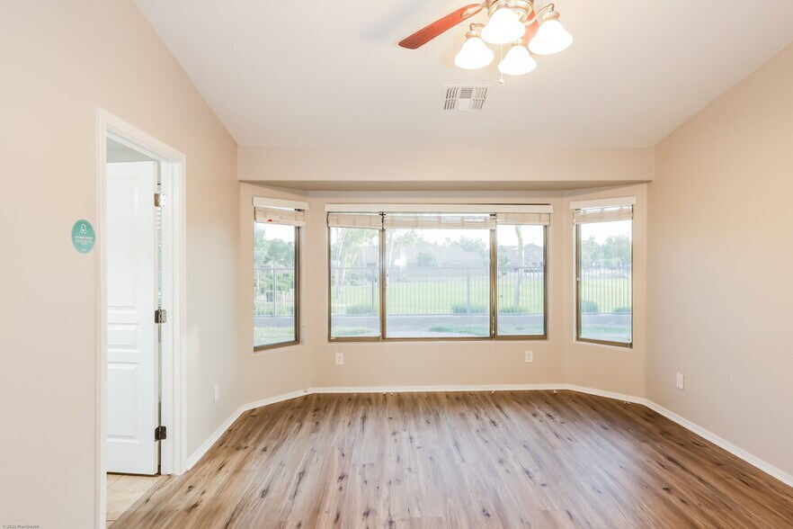 Building Photo - 22333 E Via Del Rancho Rd