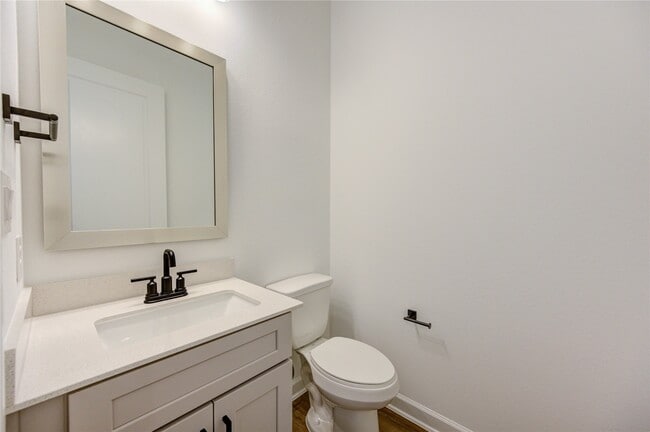 Building Photo - 25326 Loch Doon Dr