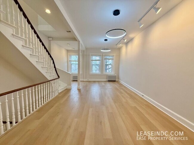 Building Photo - 1507 Vermont Ave NW