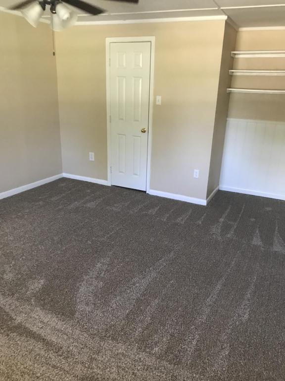 Building Photo - 103 Stevens St