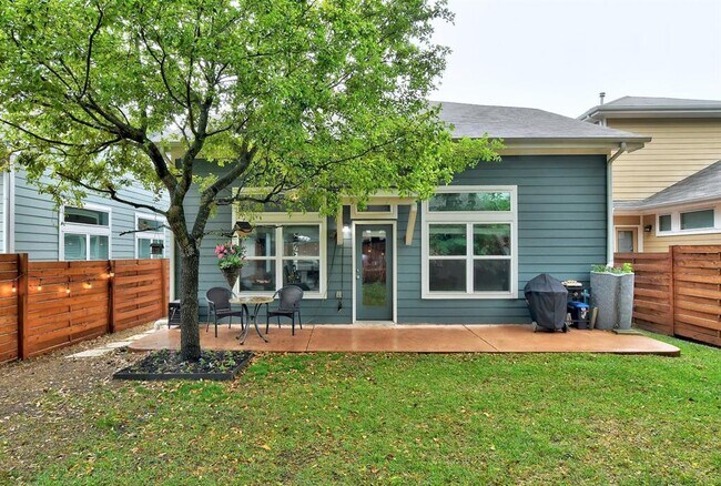 Building Photo - 1415 Homespun Rd