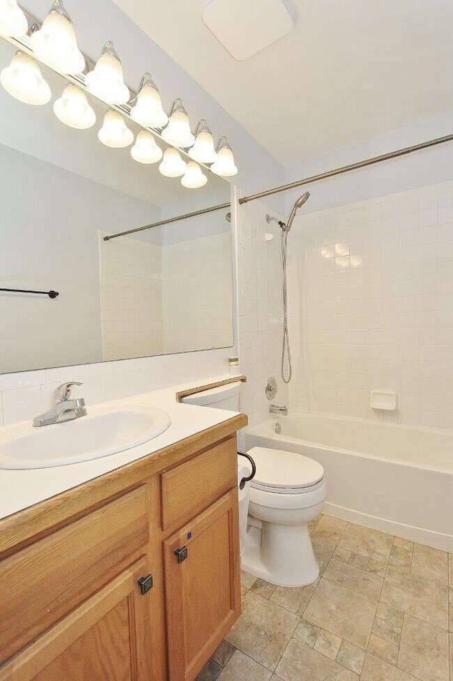 Building Photo - 2722 N Snow Goose Way