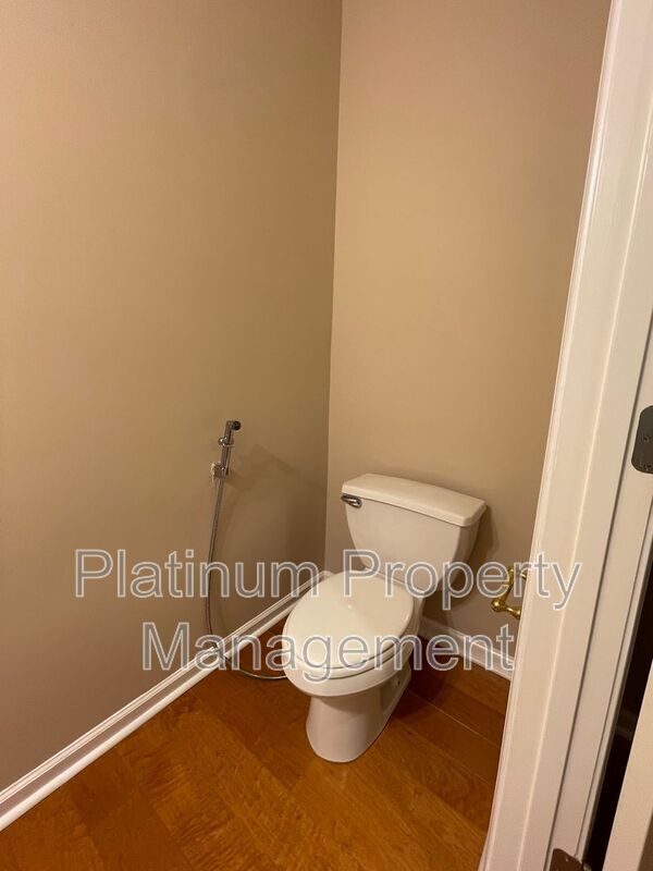 Building Photo - 4916 Durley Ln SE