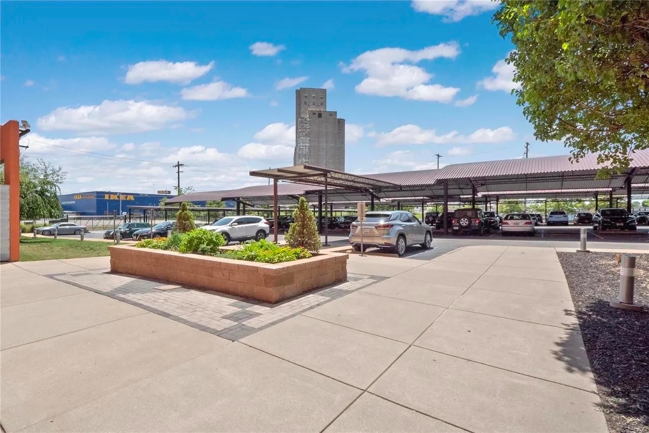 Secured Parking Area - 4100 Forest Park Ave