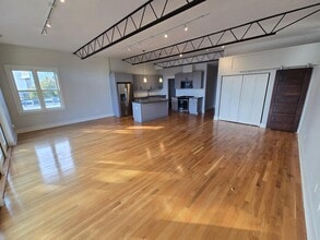 Building Photo - 111 W Main St