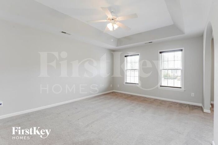 Building Photo - 6698 Knob Hill Ct