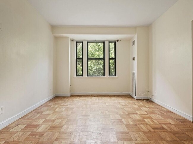 Building Photo - 2515 K St NW
