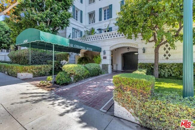 Building Photo - 1416 Havenhurst Dr