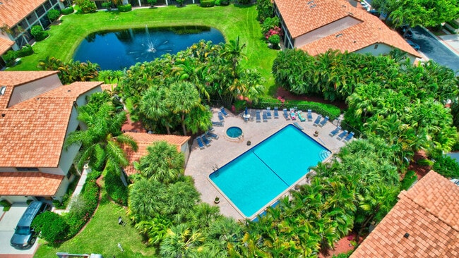 Building Photo - 7875 La Mirada Dr