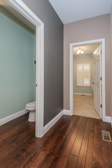 Building Photo - 424 Country Stone Dr