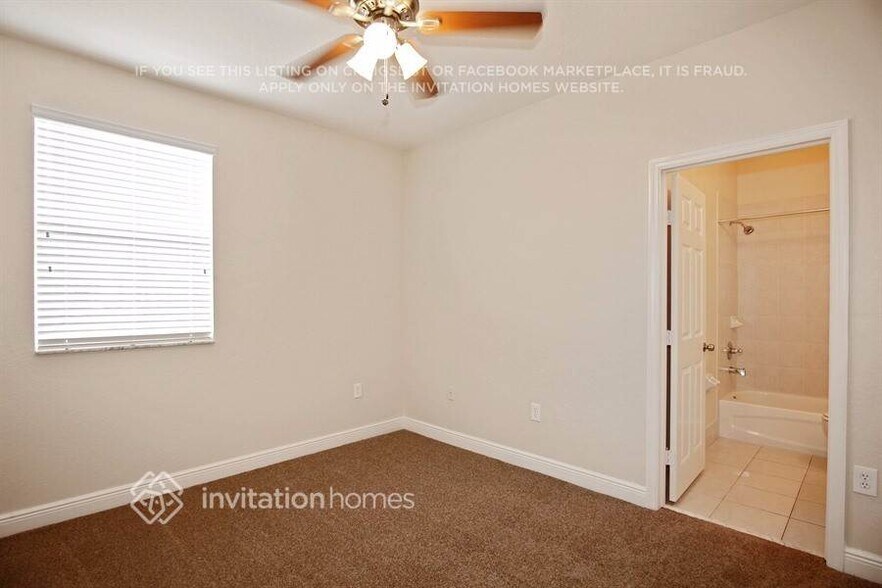 Building Photo - 12433 SW 122nd Ct