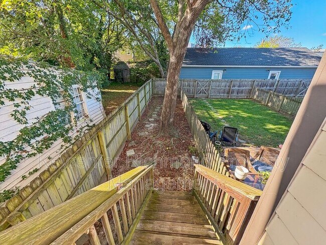 Building Photo - 1311 Perry St