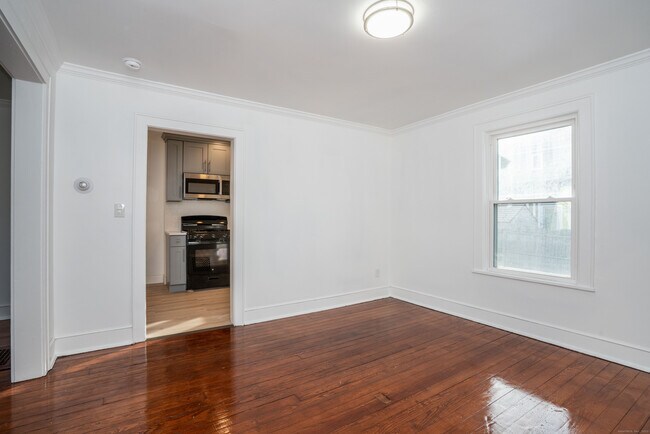 Building Photo - 57 Washington Cir