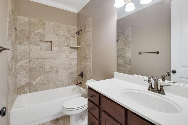 Building Photo - 10227 Matwood Oak Dr