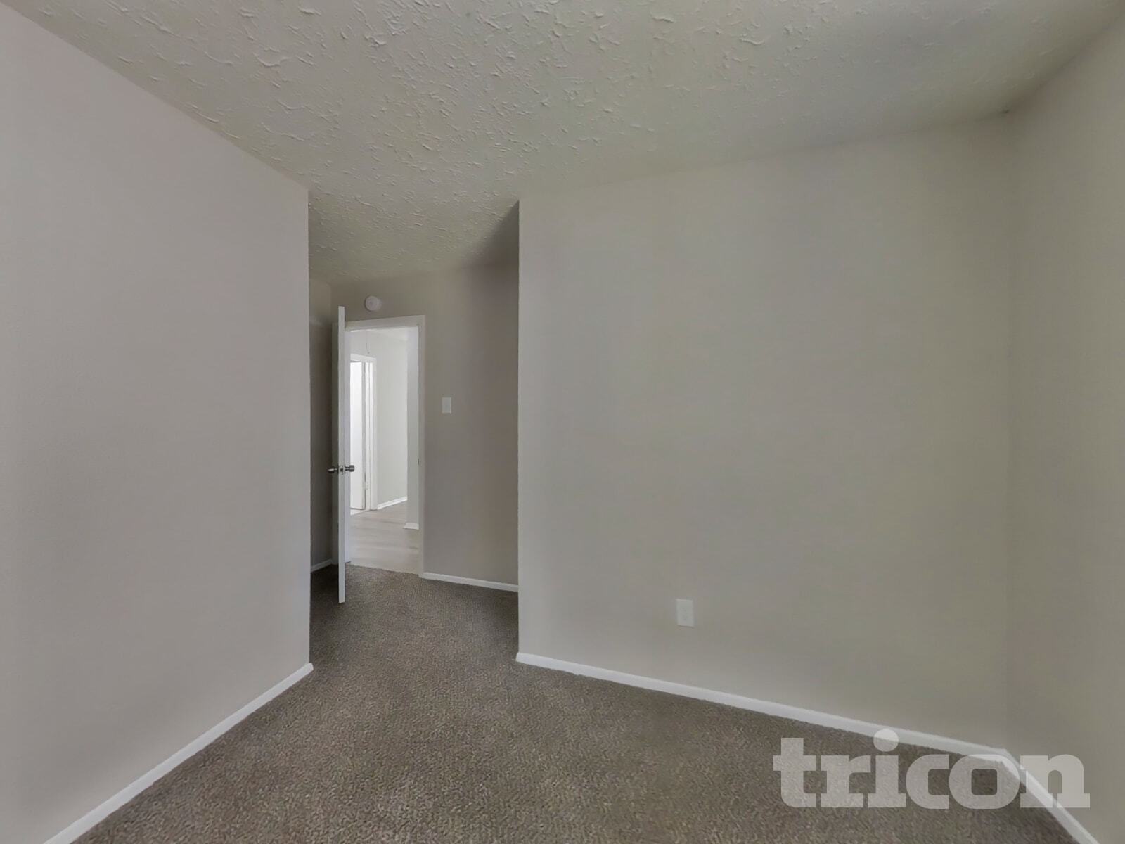 Building Photo - 2802 N Spring Dr