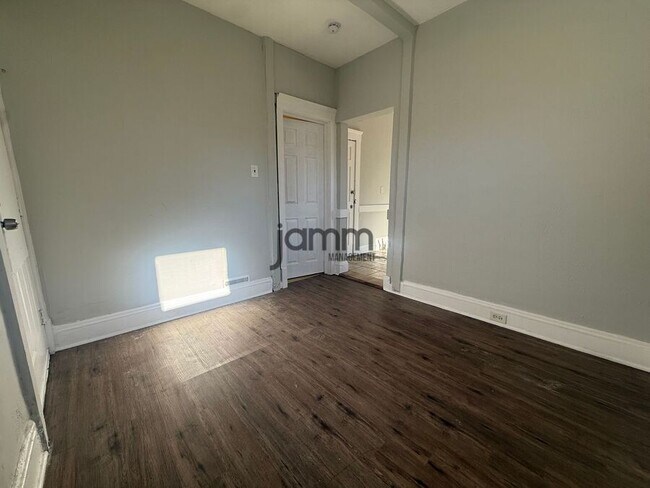 Building Photo - 4350 W 28th St