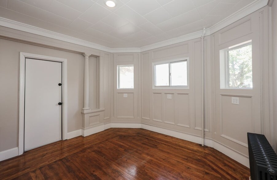 Building Photo - 107 Arlington, A
