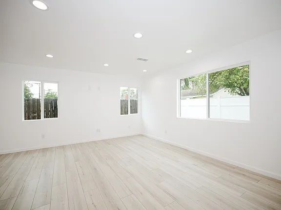 Building Photo - 21028 Ingomar St