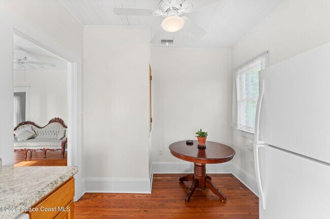 Building Photo - 1804 Tangerine St